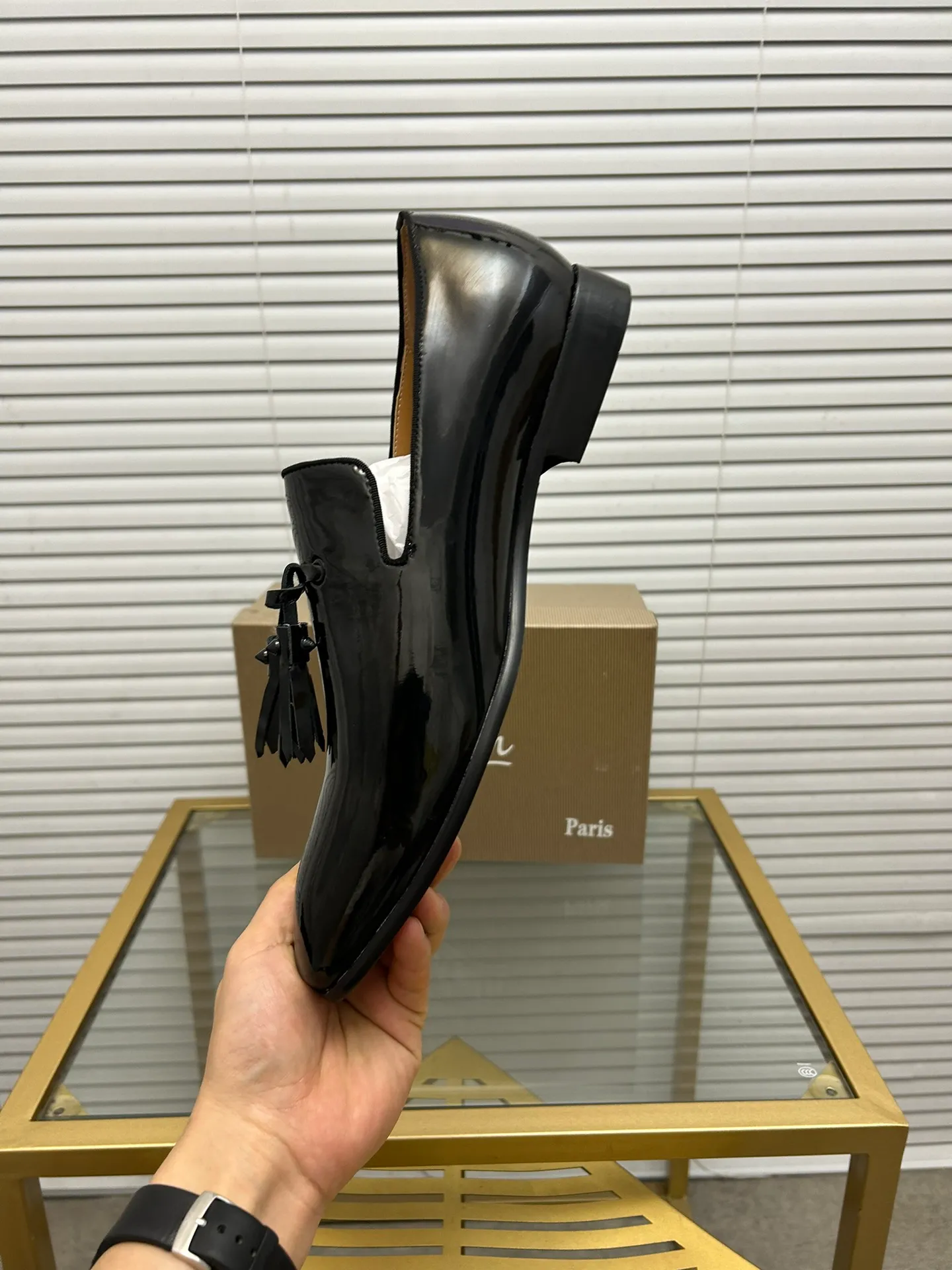 (Customized model) Ex-factory price is 500. christian louboutin (CL red sole shoes) counter series, casual sneakers for couples 📢 📢 📢 Exclusive hot style release 🎈🎈💪 Movable latex feet 👻 Finished outsole line [Proud] 😝Female 35-40# Male 38#-46, global supply😝 [Top version]: Original imported genuine leather upper, top original leather lining, original molded TPU outsole, original 1:1 detail processing, original shoe last,